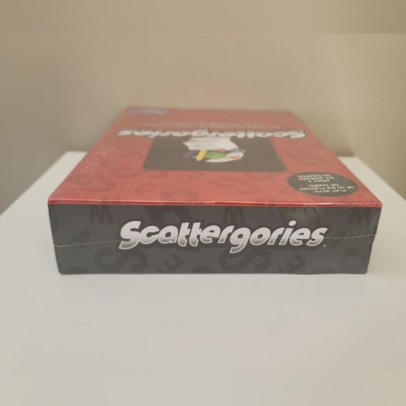 Scattergories Game New In Wrap #1054 - Picture 8 of 8